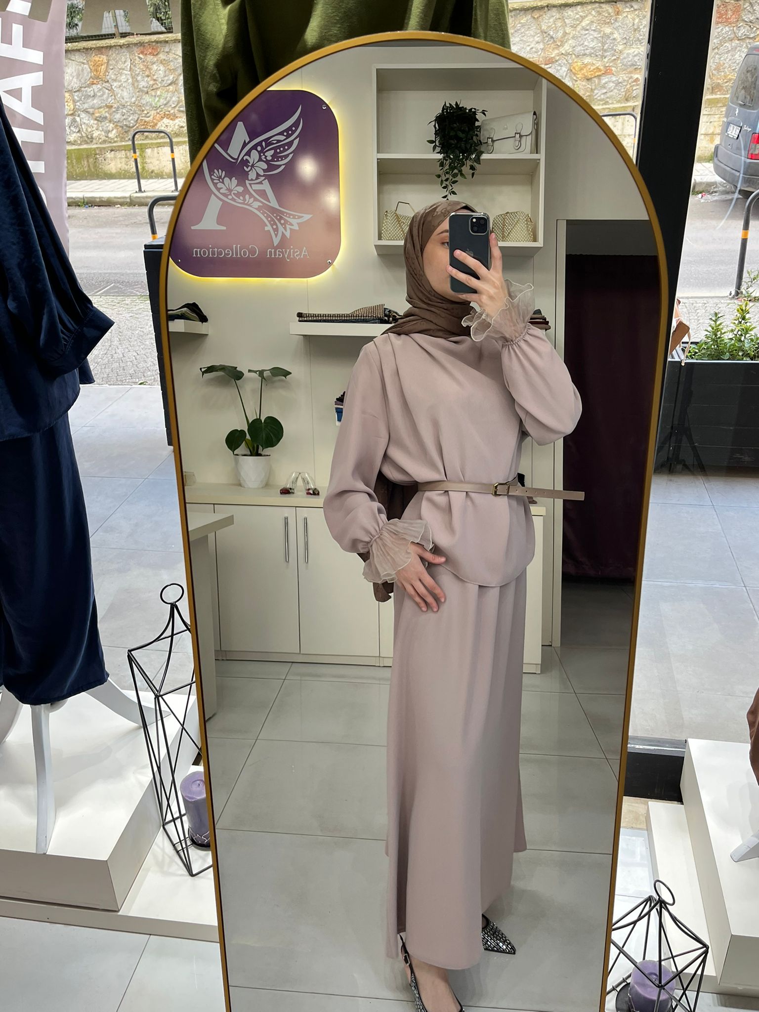 Aşiyan Lara Etek Takımı